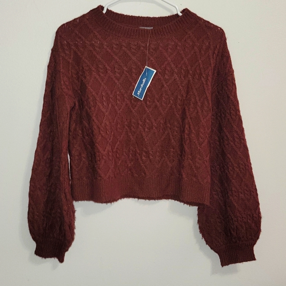 Fall sweater cropped